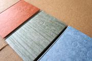 和紙の上製本ノートの表紙は赤茶色、緑色、水色の３色で展開します